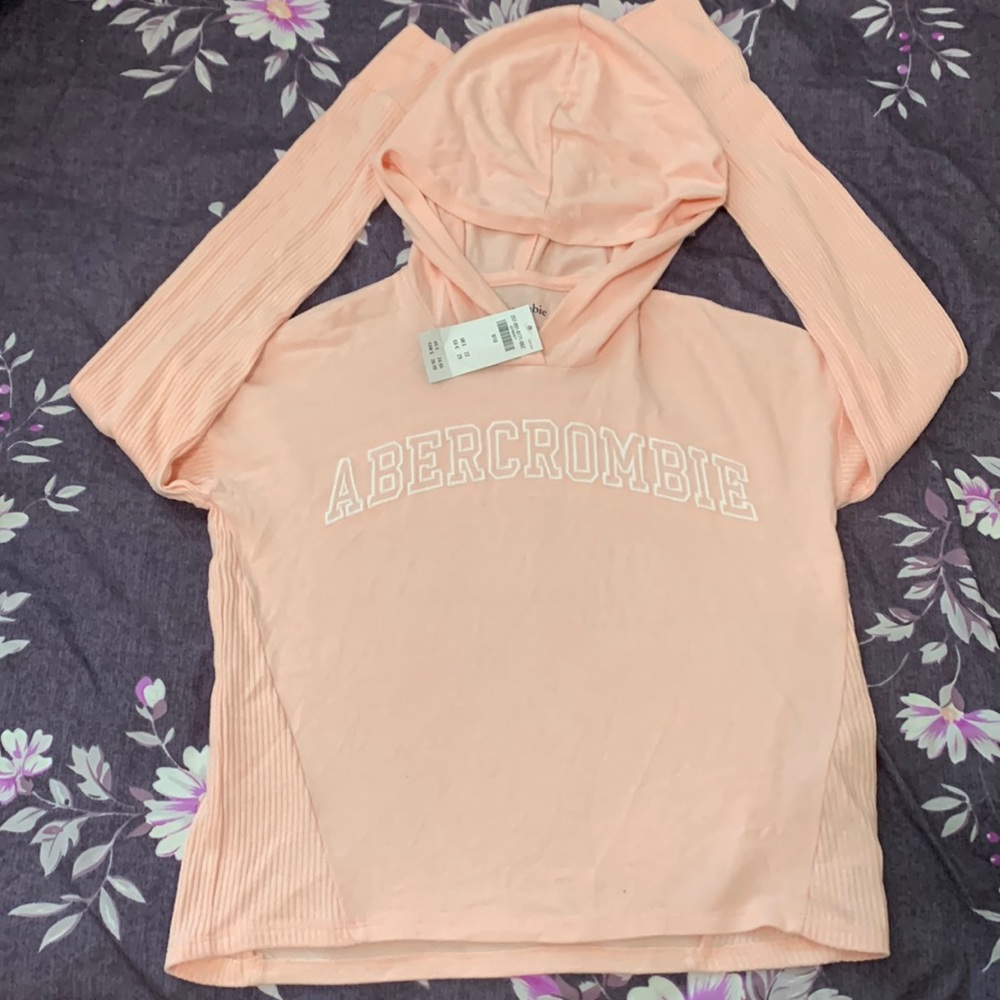 Abercrombie Brand New Pink sweater with hoodie